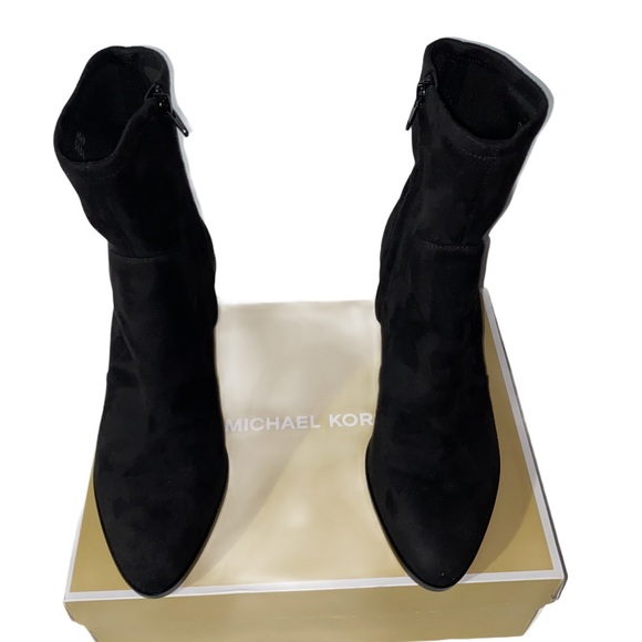 NEW MICHAEL Michael Kors Women's Chase Ankle Boot 9 Black - Picture 14 of 16